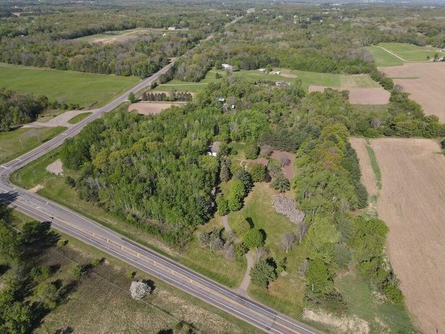 So much to do and explore in the area. St Croix River, William O'Brien State Park, Interstate State Park, Franconia Sculpture Park, Osceola Cascade Falls, Marine on St Croix, Gammelgarden Museum, Meister's, Rustic Roots Winery, and so much more! | Image 62