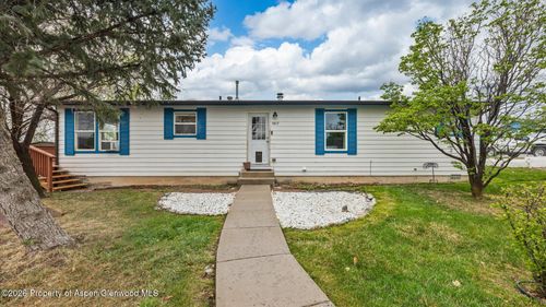 1917 Pickett Ln, Silt, CO, 81652-9733 | Card Image