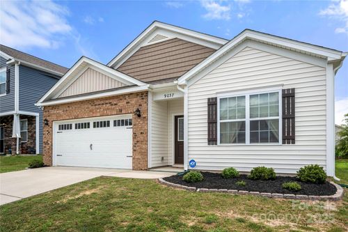 9037 Remnick Dr, Gastonia, NC, 28056-9537 | Card Image