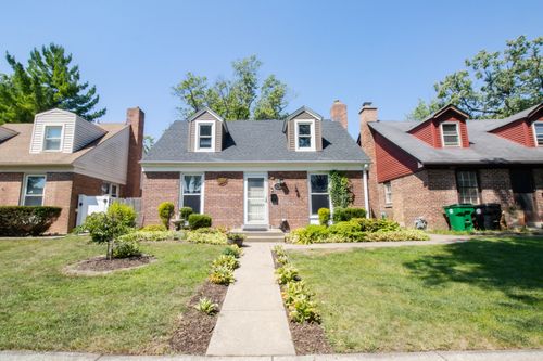 738 Hull Ave, Westchester, IL, 60154-2649 | Card Image