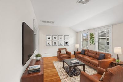 3 - 17 Seymour Street, Condo with 2 bedrooms, 1 bathrooms and 2 parking in Boston MA | Image 2