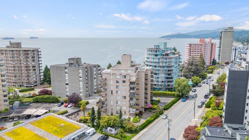 403-2150 Bellevue Ave, West Vancouver, BC, V7V1C3 | Card Image