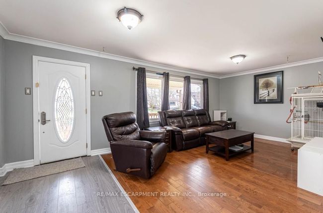 43 Armstrong Ave, House other with 4 bedrooms, 2 bathrooms and 2 parking in Hamilton ON | Image 4