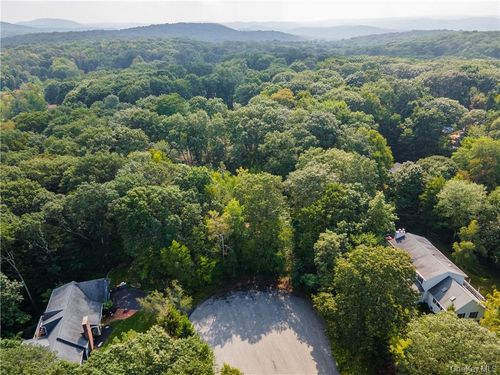 10 William Way, Stormville, NY, 12582-5712 | Card Image