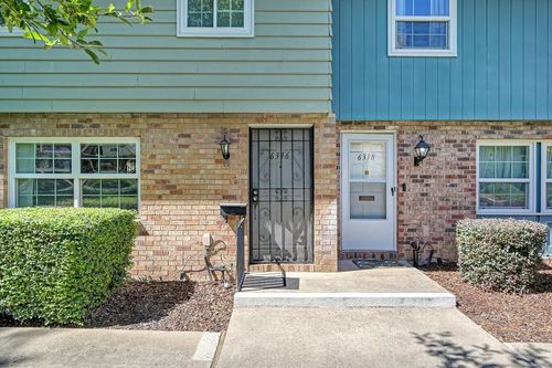 6316 Wexford Cir, Citrus Heights, CA, 95621-4931 | Card Image