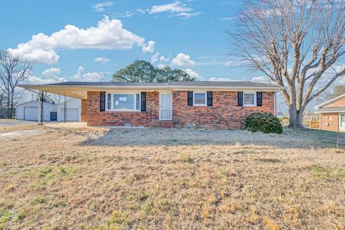 304 Lucille St, Sparta, TN, 38583-7162 | Card Image