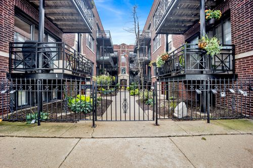 g-1133 Grace St, Chicago, IL, 60613-2843 | Card Image