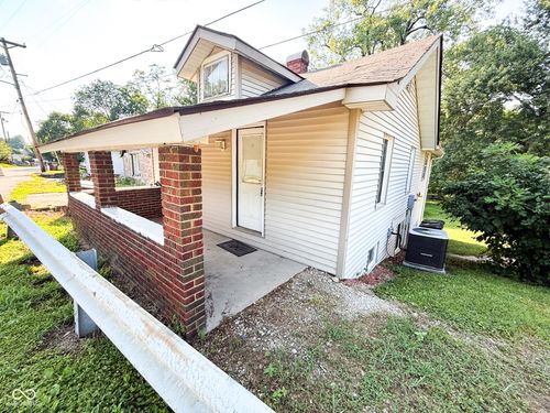 604 W River Rd, Edinburgh, IN, 46124-1044 | Card Image