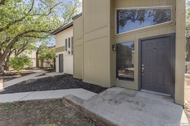 APT-101 - 100 Lorenz Rd, Townhouse with 2 bedrooms, 3 bathrooms and null parking in San Antonio TX | Image 23