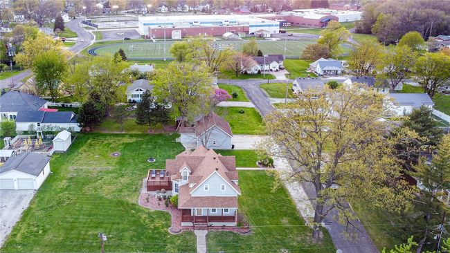 708 N Giddings Ave, House other with 3 bedrooms, 2 bathrooms and 2 parking in Jerseyville IL | Image 68