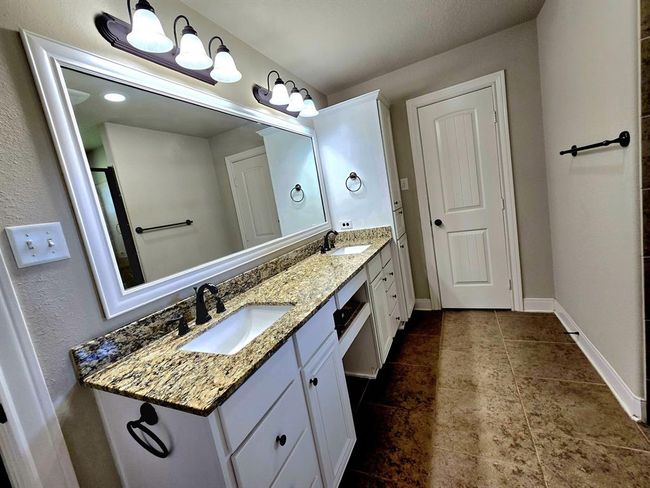 18354 Deerview Ln, Home with 3 bedrooms, 2 bathrooms and 2 parking in New Ulm TX | Image 27