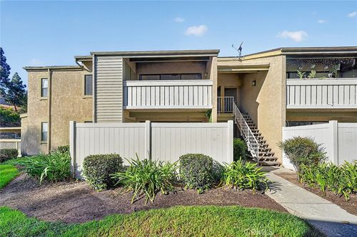 10 Country Mile Rd, Pomona, CA, 91766 | Card Image