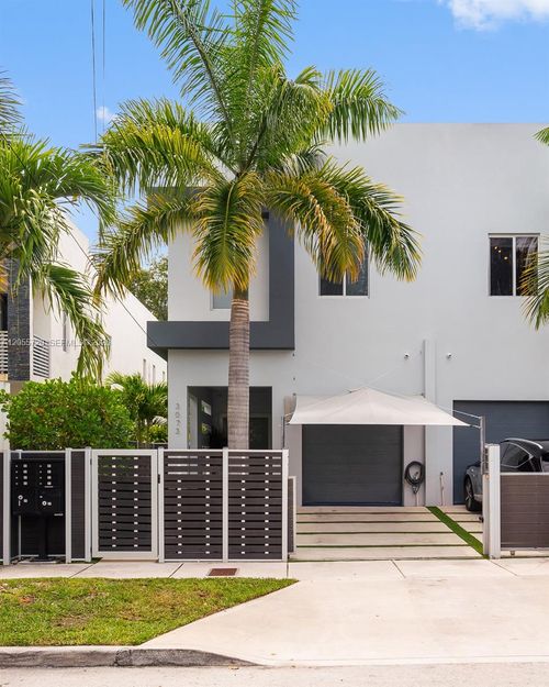 3073-3073 Carter St, Miami, FL, 33133 | Card Image