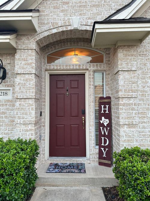 218 Fraternity Row, College Station, TX, 77845-6508 | Card Image