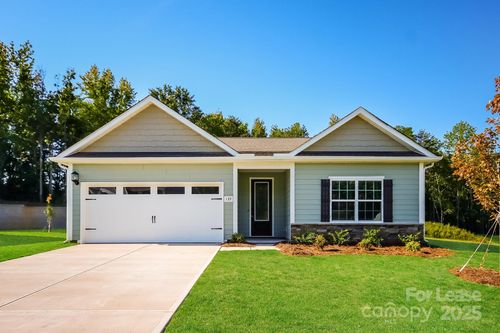 135 Tradesmen Trl, Troutman, NC, 28166-9668 | Card Image