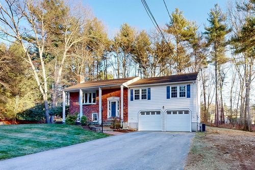 20 Forest St, Medfield, MA, 02052 | Card Image