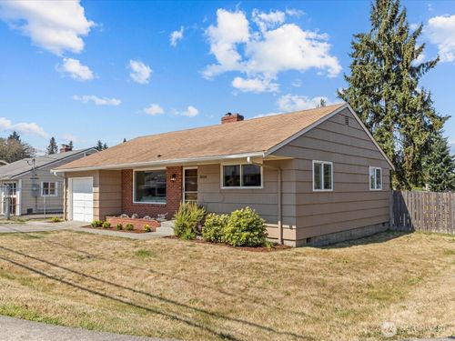 3058 S 200th St, SeaTac, WA, 98198-5732 | Card Image