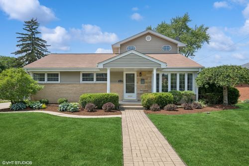 1419 Miner St, Arlington Heights, IL, 60005-1111 | Card Image