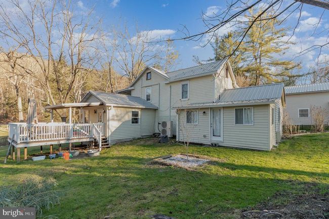 8 E Locust St, House other with 3 bedrooms, 1 bathrooms and null parking in MOUNT HOLLY SPRINGS PA | Image 30