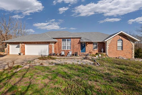 1905 W James River Dr, Nixa, MO, 65714-7140 | Card Image