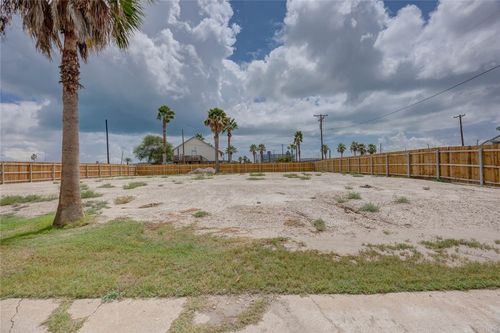 lot-2-00 Plum St Boulevard, Corpus Christi, TX, 78402 | Card Image