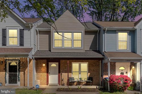 608 Cabin Ct, STAFFORD, VA, 22554-3752 | Card Image