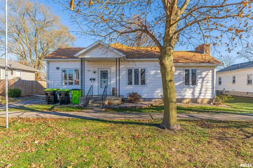515 S Lafayette St, Mount Pulaski, IL, 62548-1319 | Card Image
