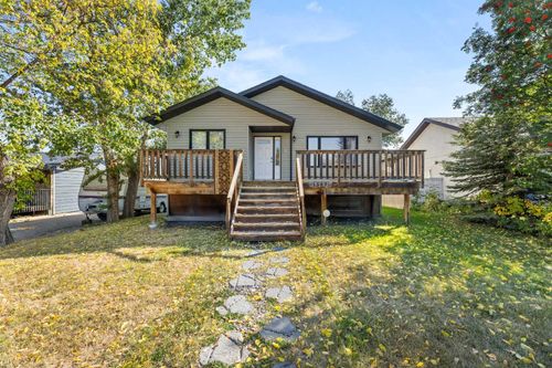 1509 16 St, Didsbury, AB, T0M0A2 | Card Image