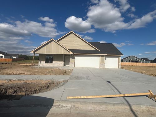 348 S Buckland St, Derby, KS, 67037 | Card Image