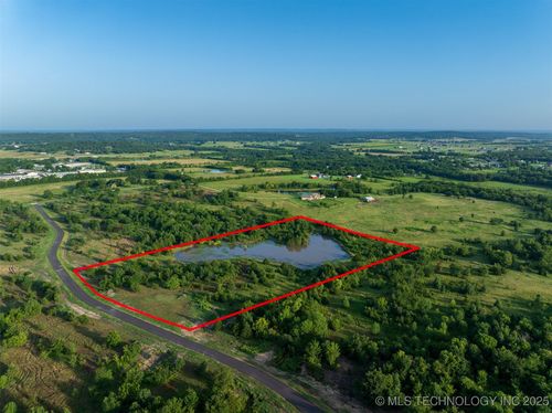 07 W 195th Street S, Mounds, OK, 74047 | Card Image