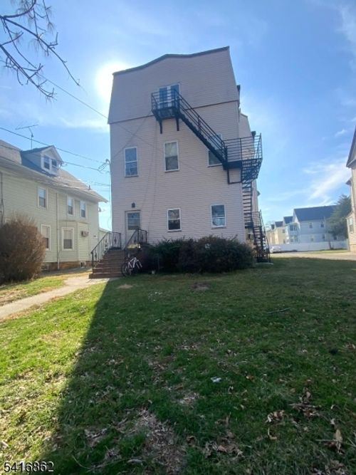 138 Murray St, Elizabeth, NJ, 07202-2038 | Card Image