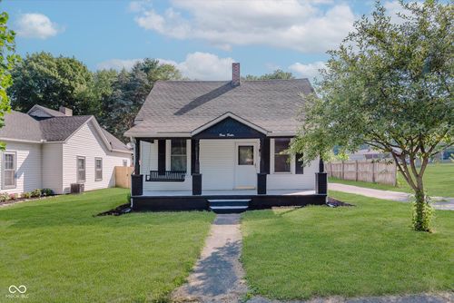 312 E Columbia St, Attica, IN, 47918-1107 | Card Image