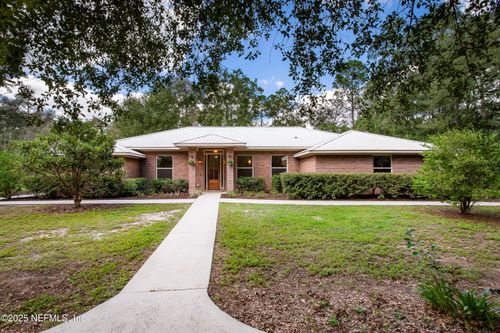 7933 N Yellow Pine Cir, GLEN ST. MARY, FL, 32040-3721 | Card Image