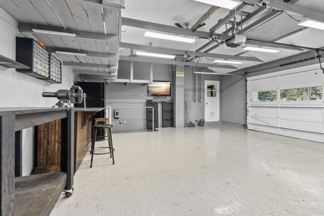 TV mount | Image 14