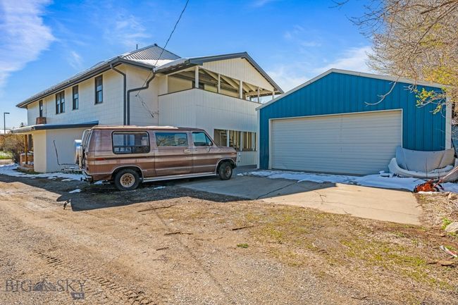 8 Division St N, House other with 8 bedrooms, 3 bathrooms and null parking in Reed Point MT | Image 29
