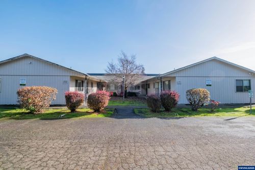 3928 Auburn Rd Ne, Salem, OR, 97301-4707 | Card Image