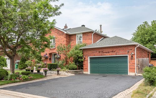 78 Dawnridge Trail, Brampton, ON, L6Z2A3 | Card Image