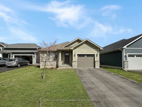 8 Tessa Blvd, Belleville, ON, K8N0B6 | Card Image