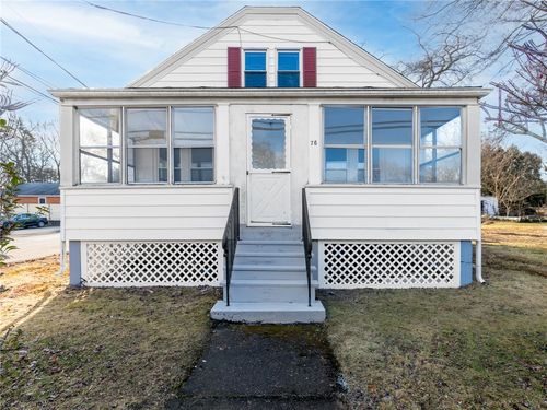 76 Tiogue Ave, West Warwick, RI, 02893-6052 | Card Image