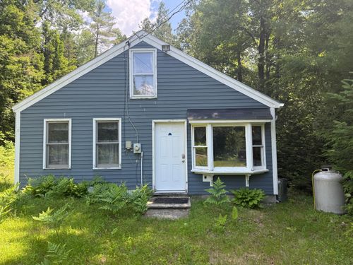 287 Middle Rd, New Portland, ME, 04961-3321 | Card Image