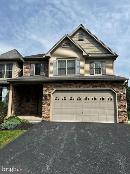14 Kingswood Dr, LEWISBERRY, PA, 17339-8854 | Card Image