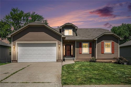 19208 E Lynchburg Pl N, Independence, MO, 64058-1417 | Card Image