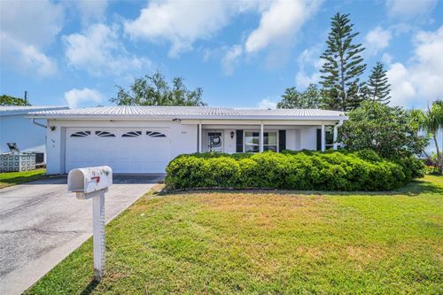 9136 42nd Ln N, PINELLAS PARK, FL, 33782-5601 | Card Image