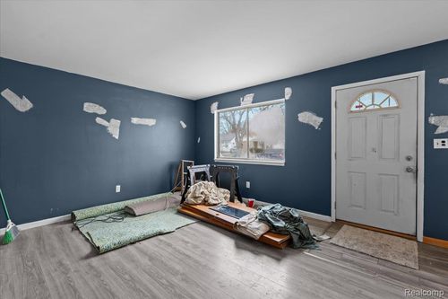 5952 Banner St, Taylor, MI, 48180-1255 | Card Image