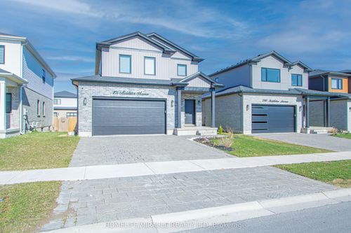 274 Middleton Ave, London, ON, N6L0E9 | Card Image
