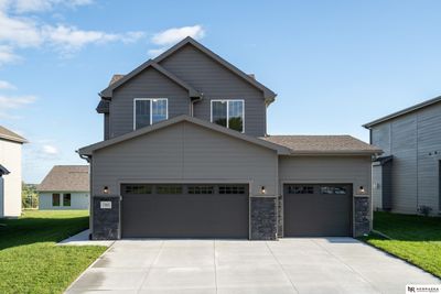 17543 Potter Street, House other with 3 bedrooms, 1 bathrooms and 2 parking in Bennington NE | Image 3