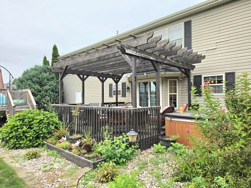 864 Jeflynn Dr, Kouts, IN, 46347 | Card Image