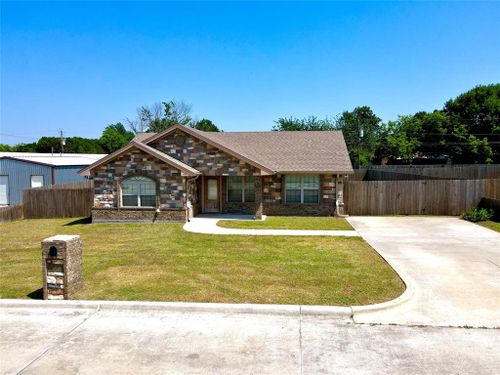 1411 Madison, Bowie, TX, 76230 | Card Image
