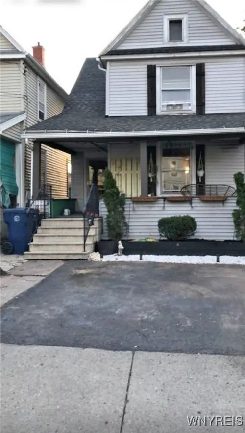 38 Park Pl, Lockport, NY, 14094-4408 | Card Image