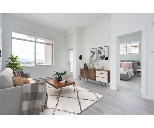 218-20673 78 Ave, Langley, BC, V2Y3K1 | Card Image
